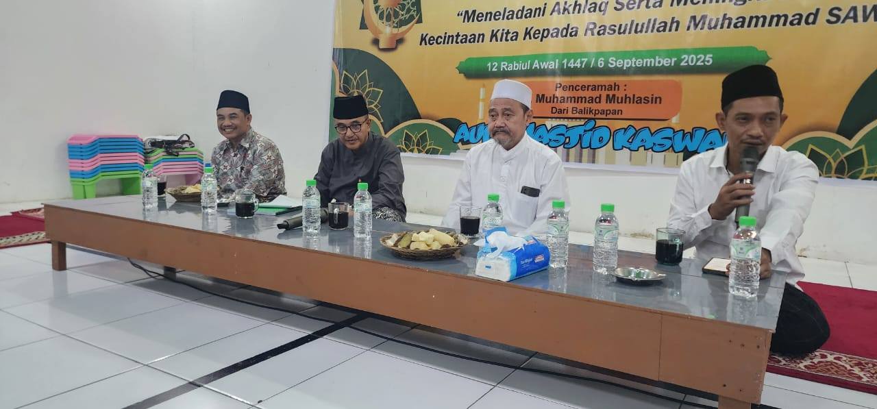 Haji: Antrean Pasar Spiritual